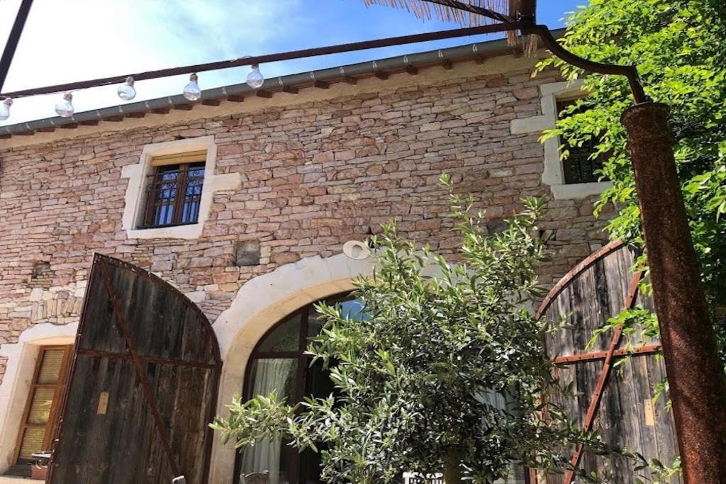 Le Clos De Miribel 吉弗里 外观 照片